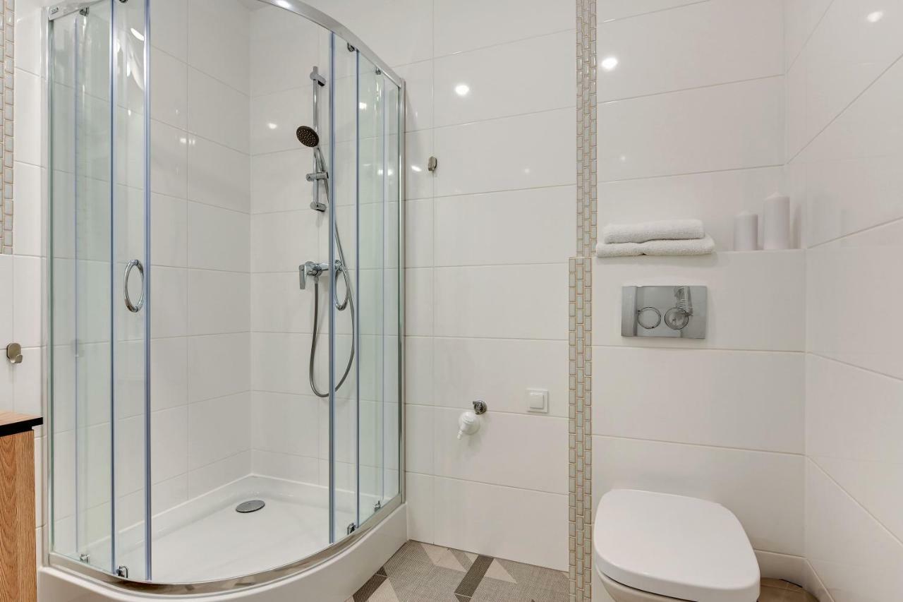 Apartments Waterlane Island Pool & Gym Spa กดัญสก์ ภายนอก รูปภาพ
